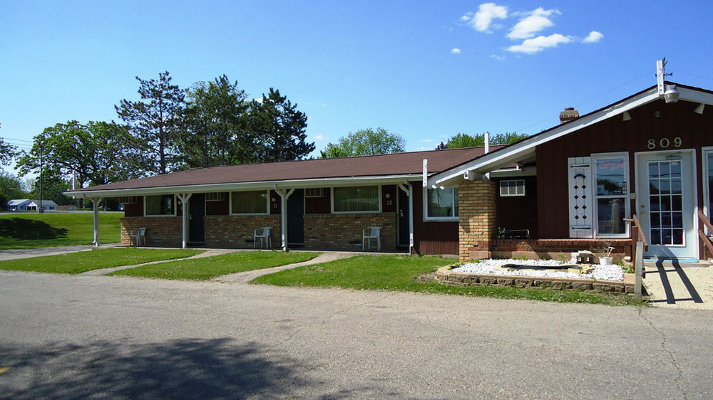 Spinning Wheel Motel Baraboo Exteriör bild